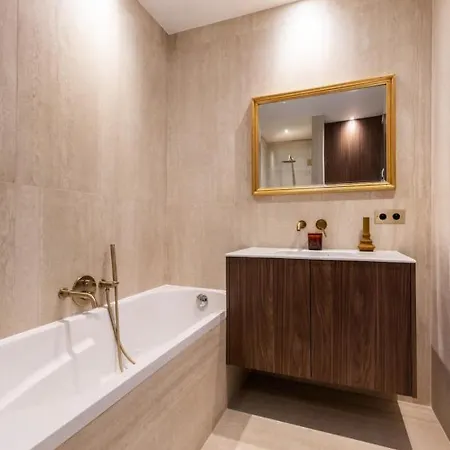 Luxurious & 2bd For 4 * Paryż