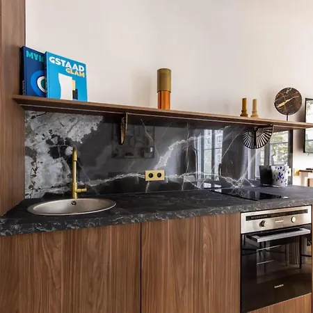 Luxurious & 2bd For 4 Parijs